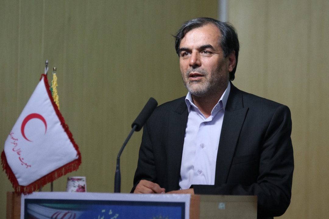 حضور دبیرکل جمعیت در مراسم تکریم و معارفه مدیرعامل هلال‌احمر کردستان/ بازدید از پایگاه گردنه مروارید کامیاران و دیدار با خانواده شهید نجاتگر "کوهسار فاتحی"/ گزارش تصویری